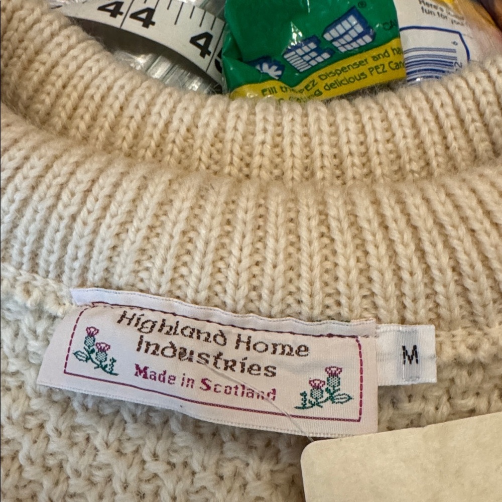 Wool Cable Knit Sweater. Highland Home. Made in Scotland. Medium Unisex.  NWT - Picture 8 of 13